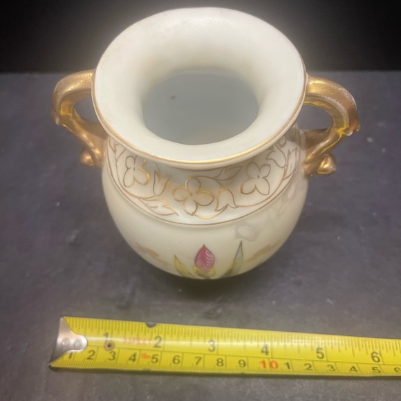 Antique Victoria Carlsbad Austria Handpainted Porcelain Handled Vase - Picture 10 of 10